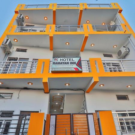 Hotel Ramayan Inn Free Pickup From Ayodhya Dham Junction Buitenkant foto