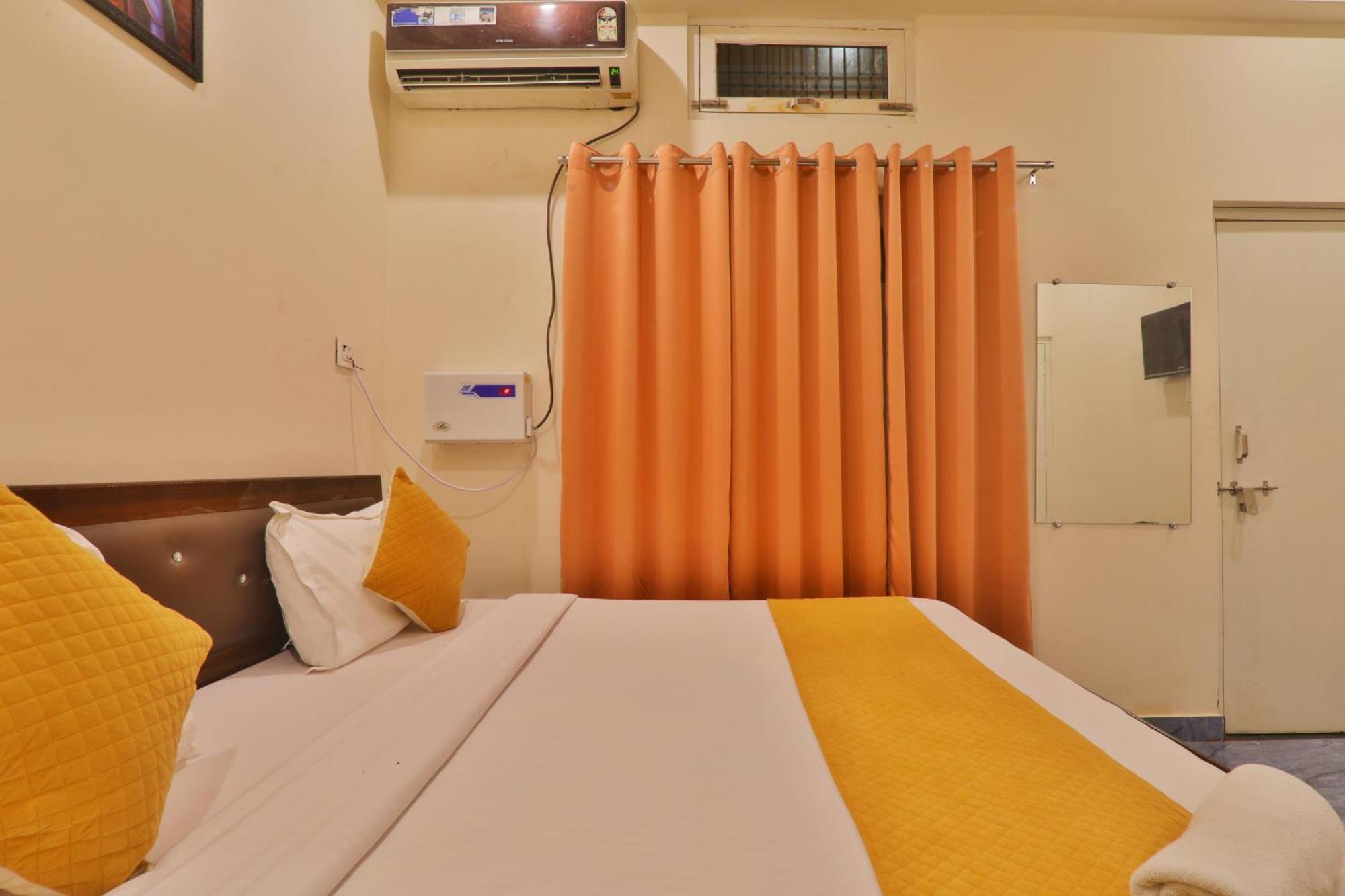 Hotel Ramayan Inn Free Pickup From Ayodhya Dham Junction Buitenkant foto
